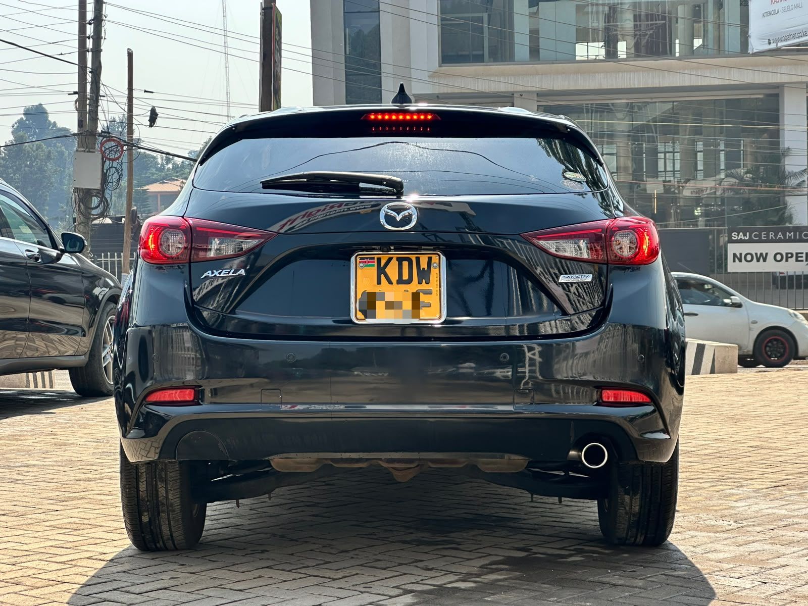 2018 mazda axela thumbnail 5
