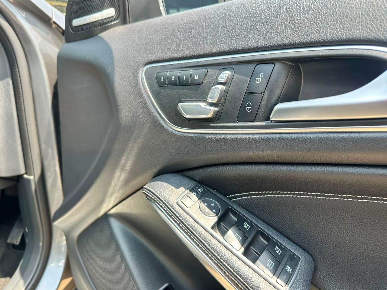 2019 Mercedes-Benz GLA 220 thumbnail 13