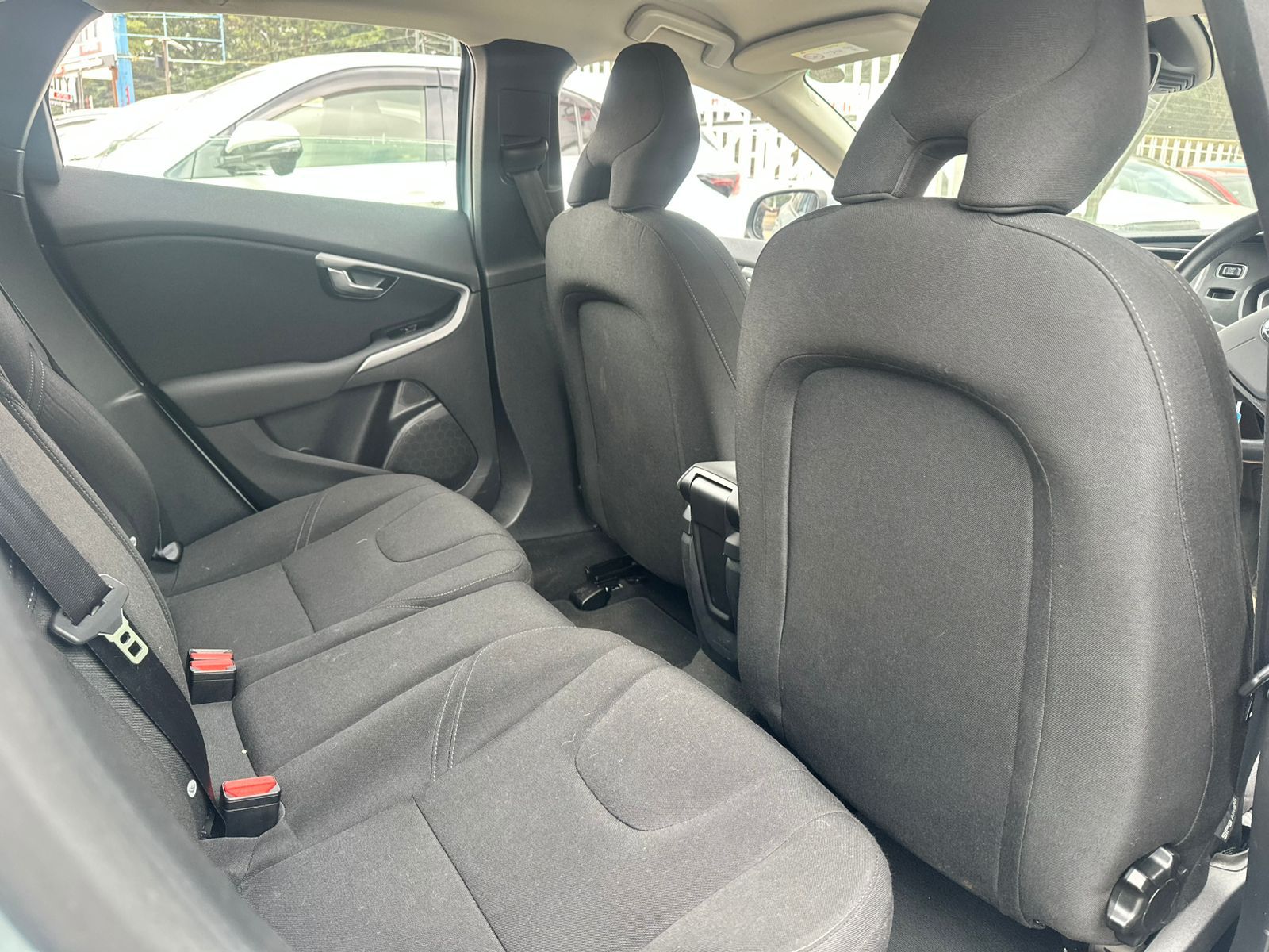 2019 Volvo V40 T2 thumbnail 9