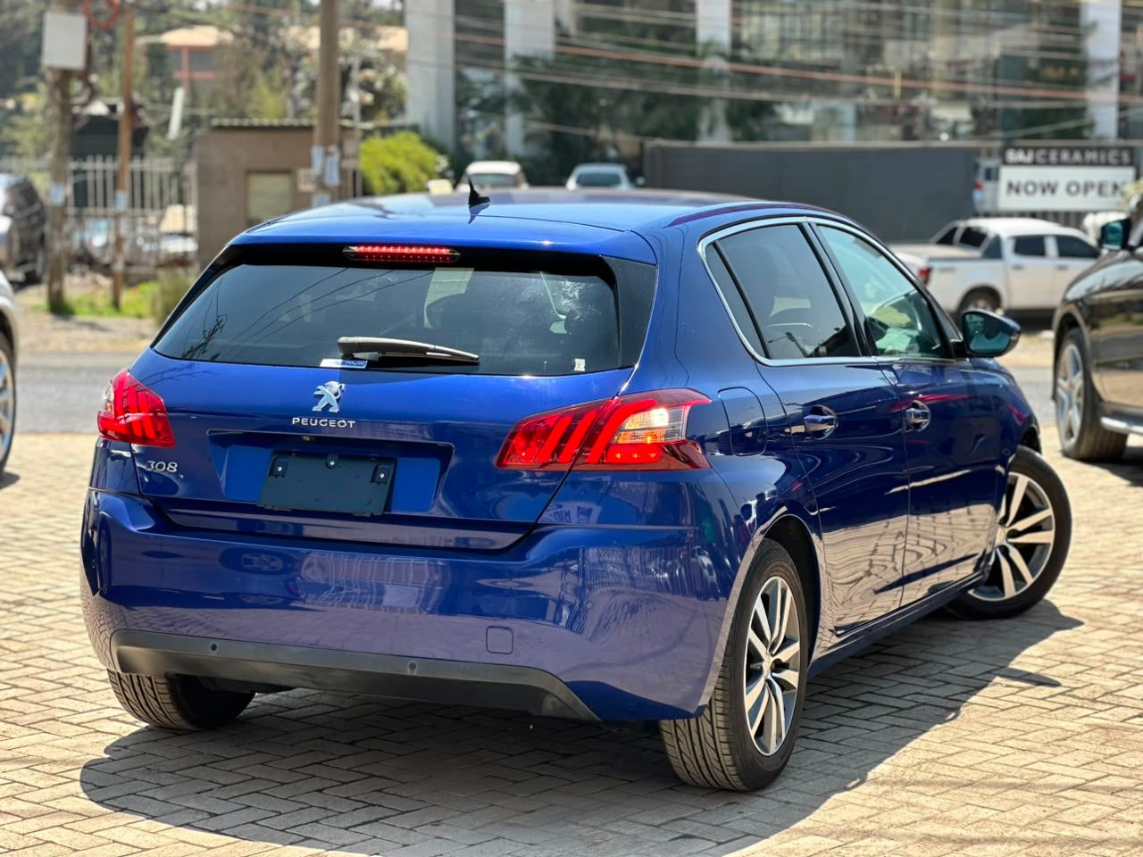 2019 Peugeot 308 Allure thumbnail 5