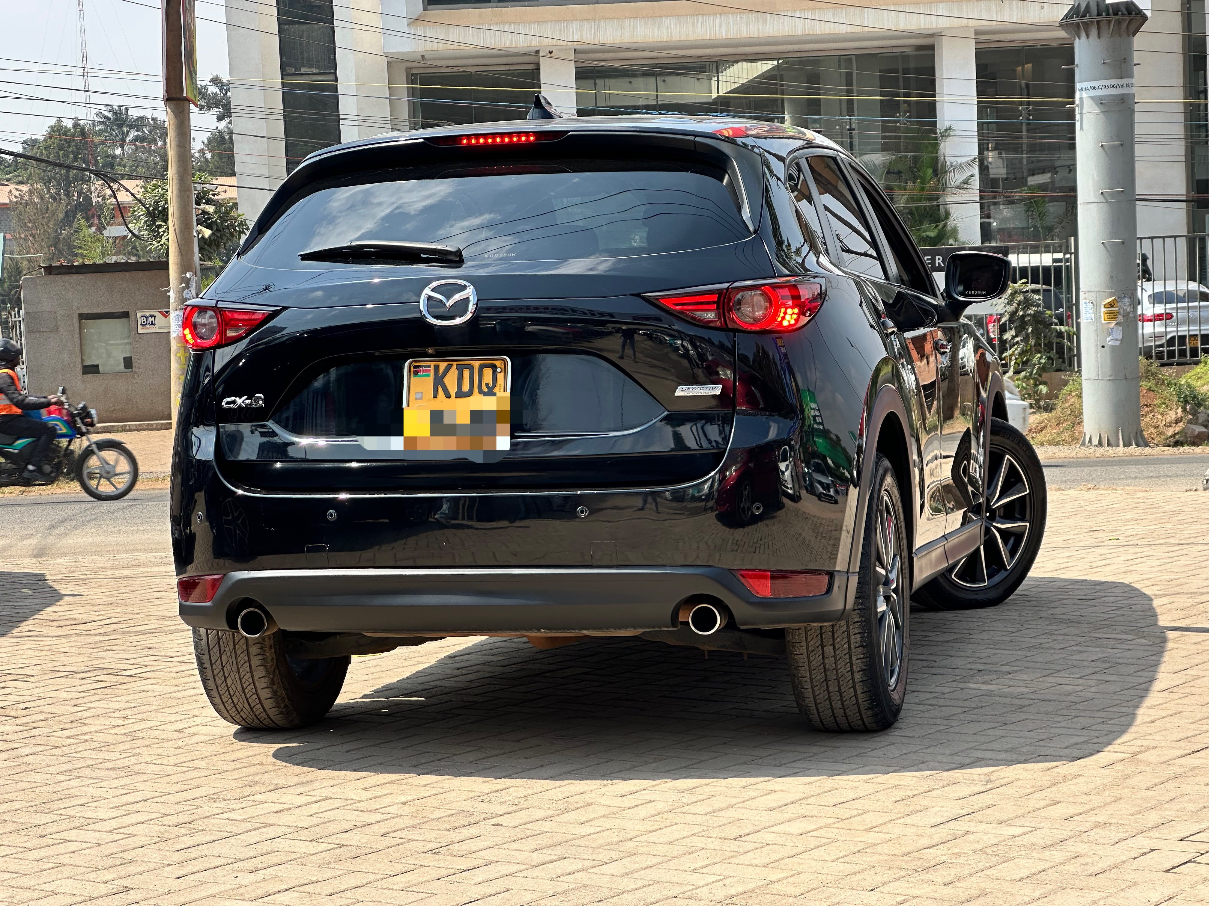 2017 Mazda CX5 thumbnail 4