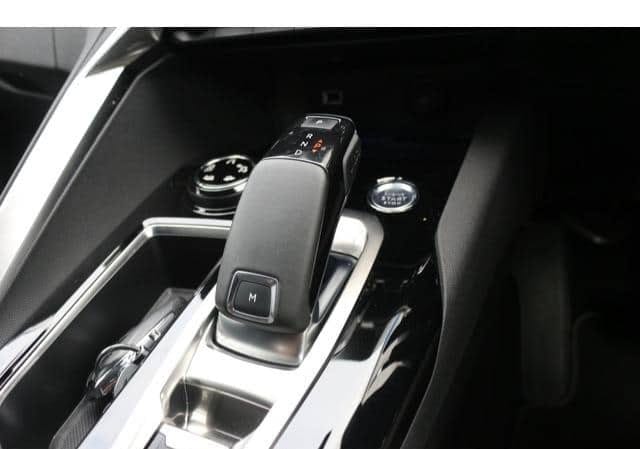 2019 Peugeot 3008 thumbnail 11