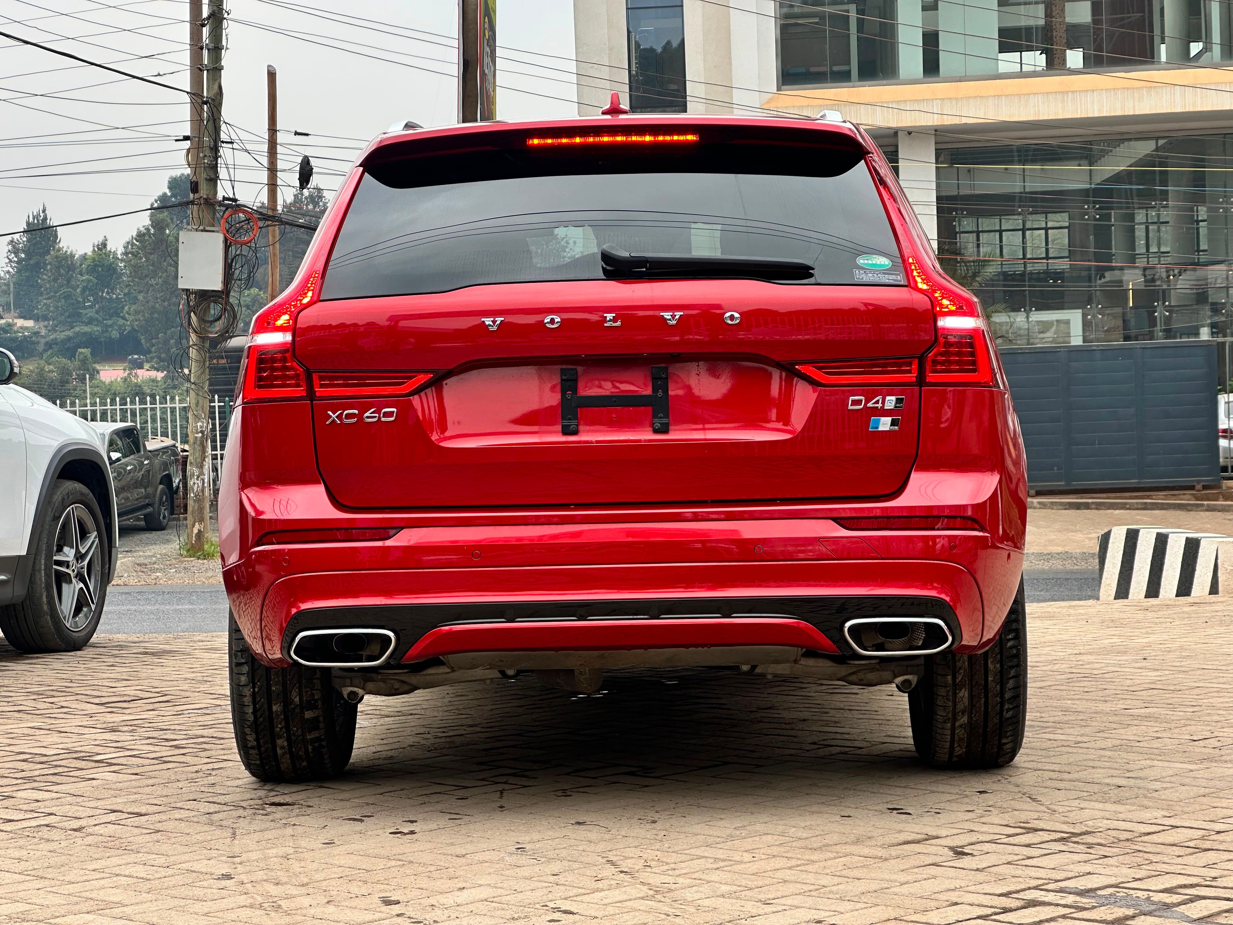 2019 volvo XC60 D4 inscription thumbnail 5