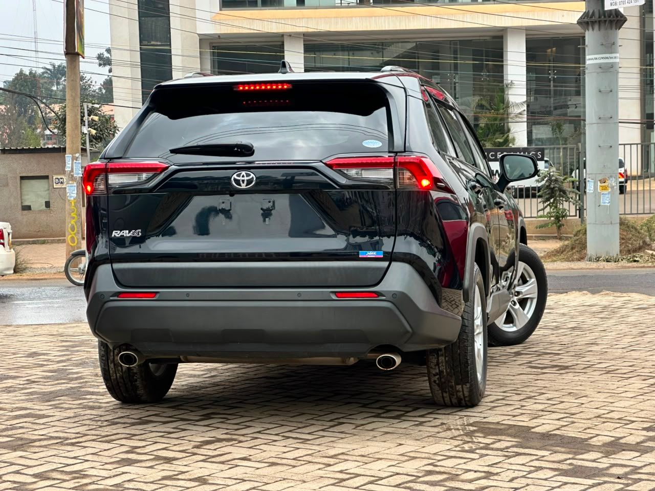 2020 Toyota Rav4 thumbnail 5