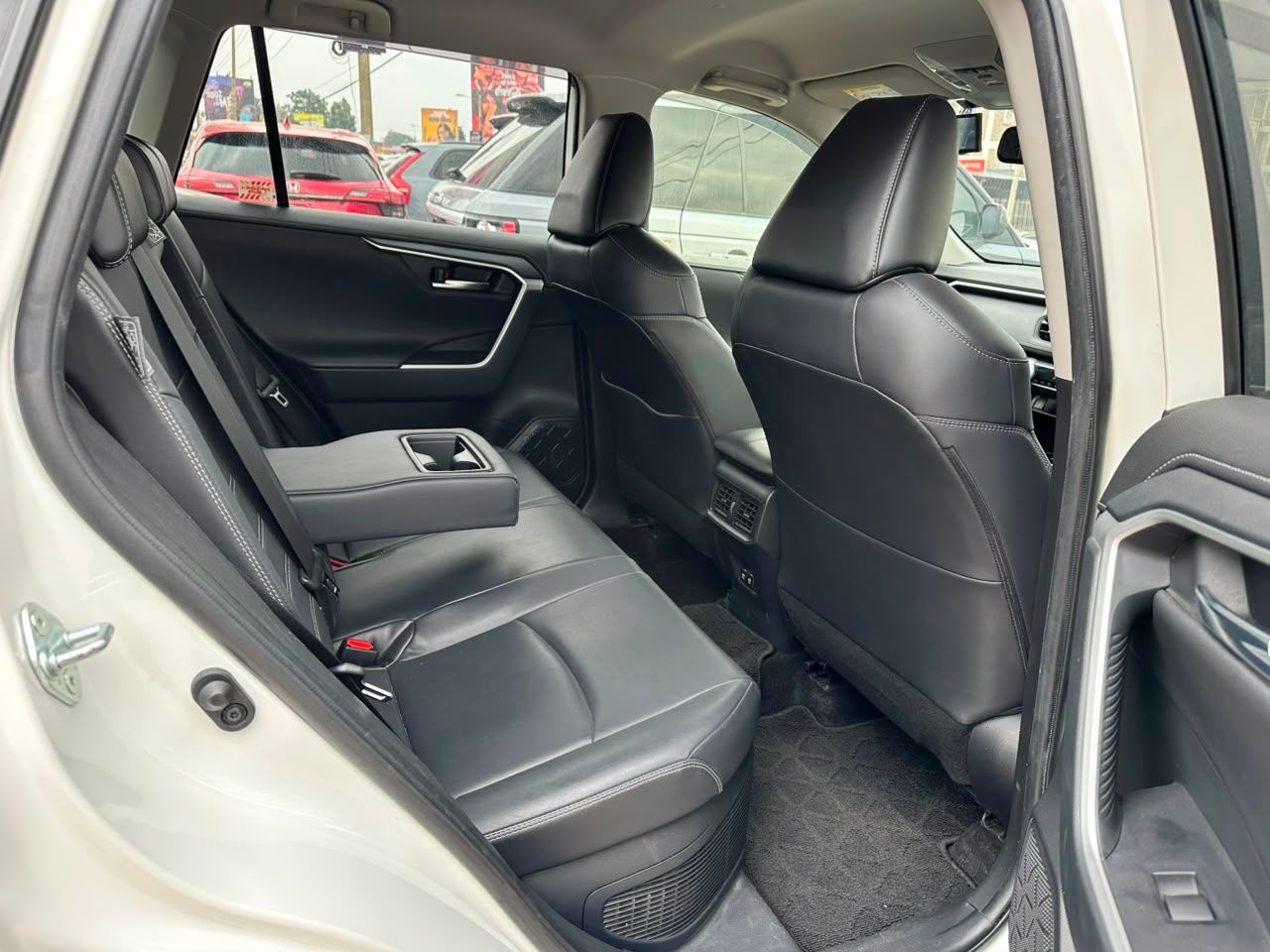 2019 Toyota Rav 4 thumbnail 11