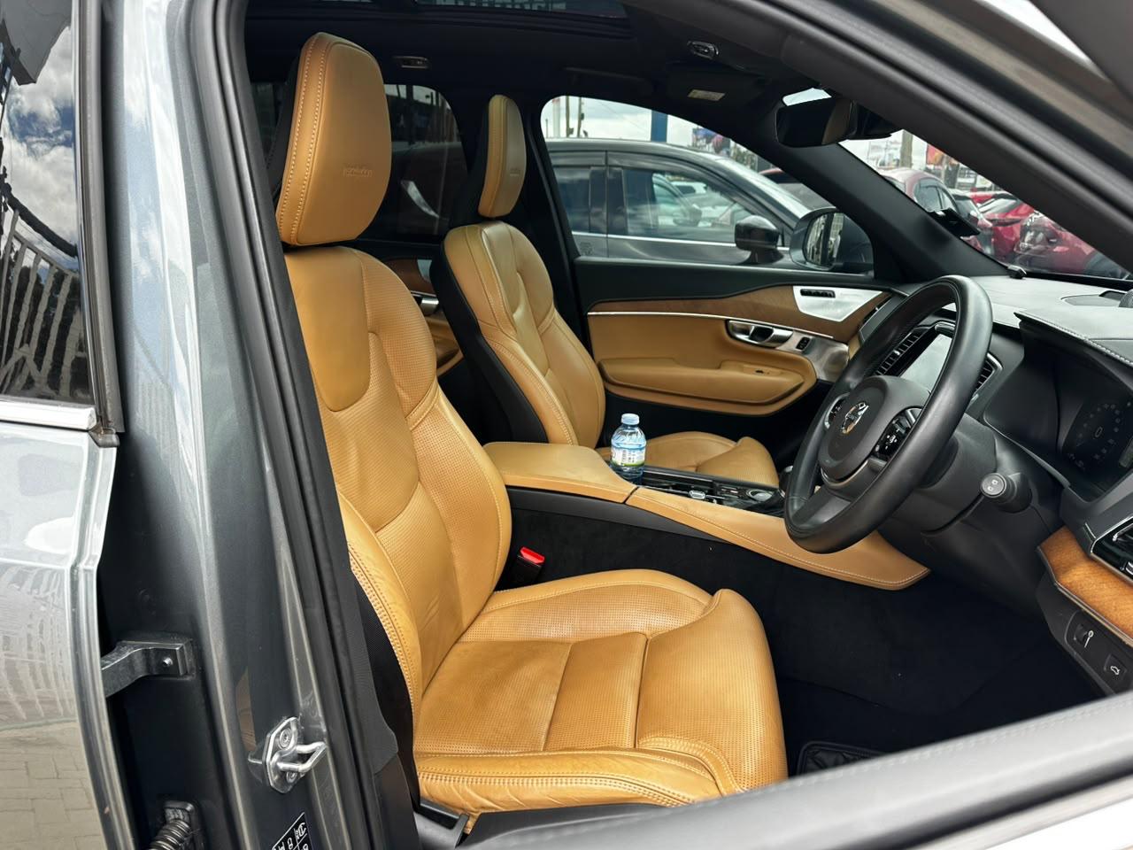 2019 Volvo XC90 D5 INSCRIPTION thumbnail 9