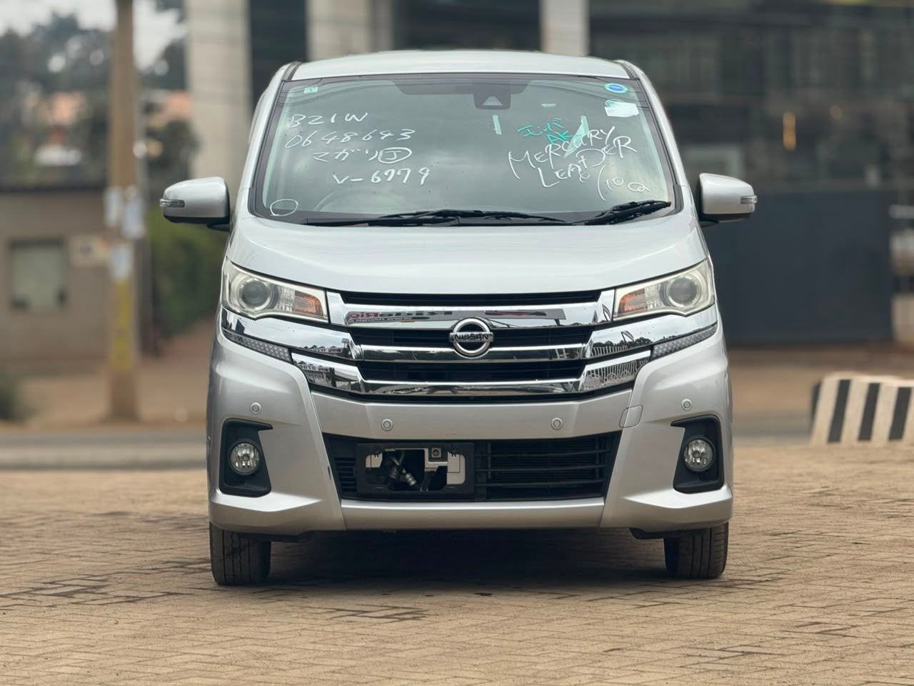 2019 Nissan Dayz Highway Star thumbnail 3