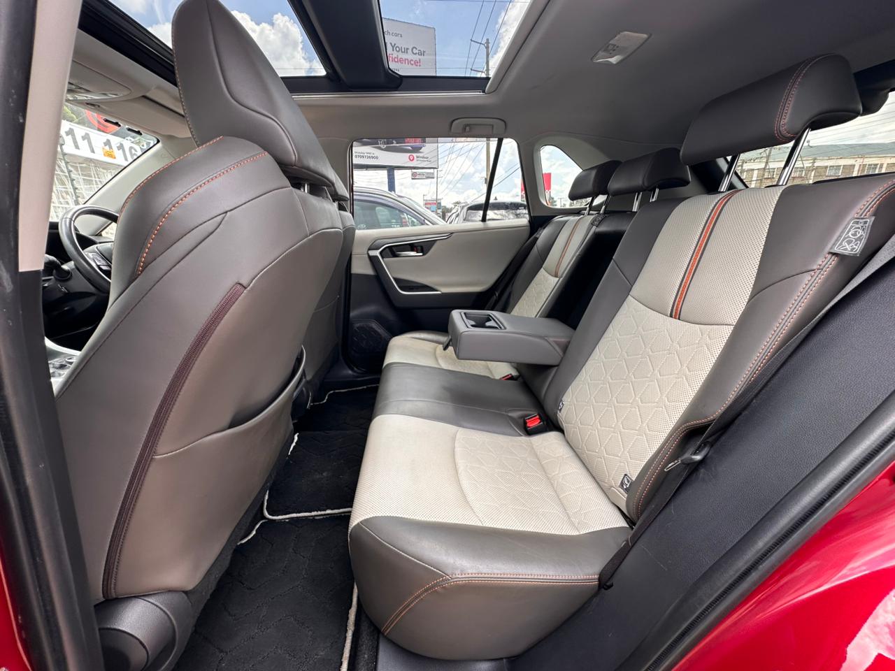 2019 Toyota RAV4 thumbnail 10