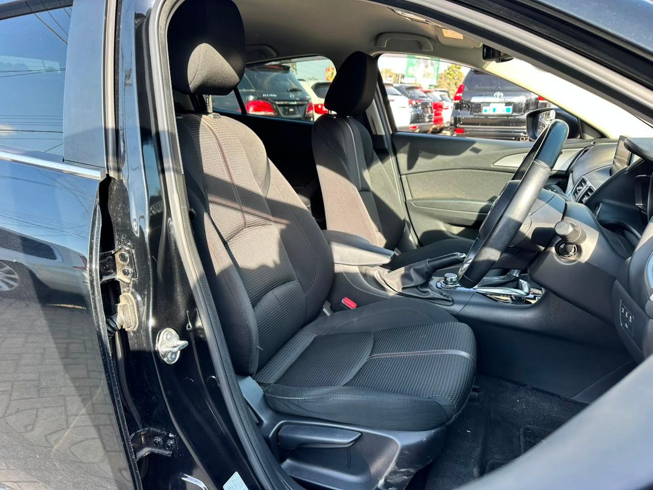 2019 Mazda Axela  thumbnail 7