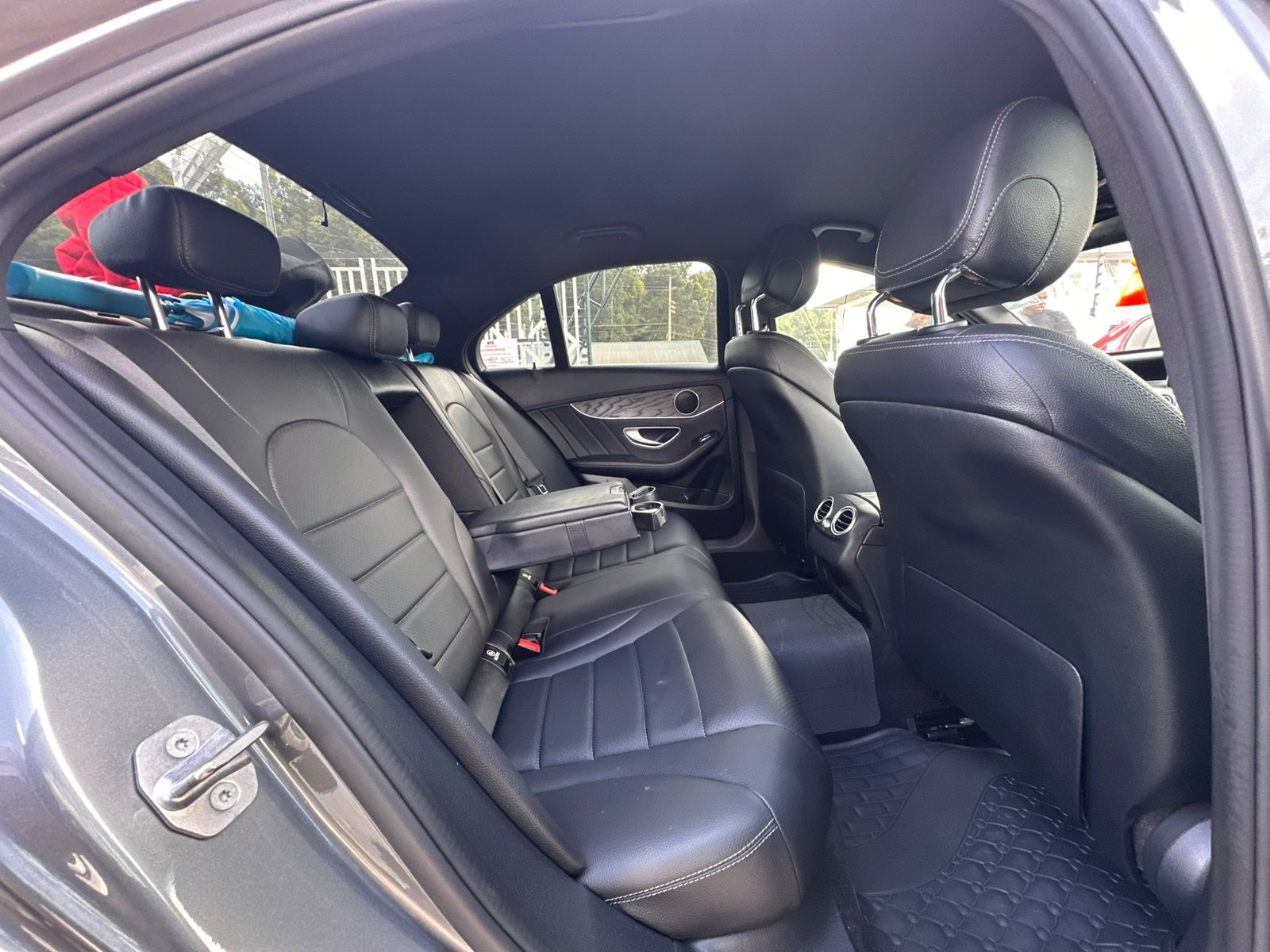 2018 Mercedes C200 thumbnail 12