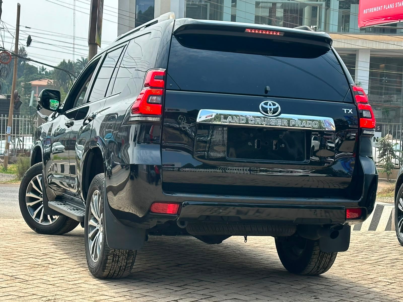 2020 Toyota Land Cruiser Prado TX thumbnail 4