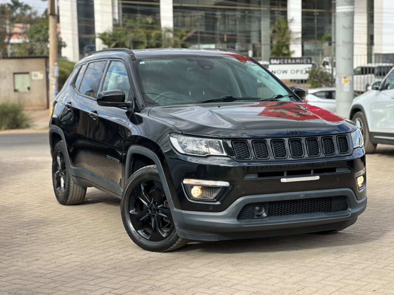 2019 Jeep Compass - view 2