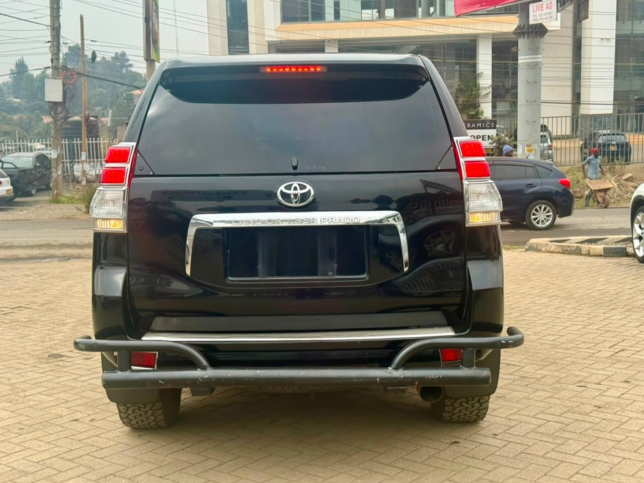 2012 Toyota Land Cruiser Prado thumbnail 5