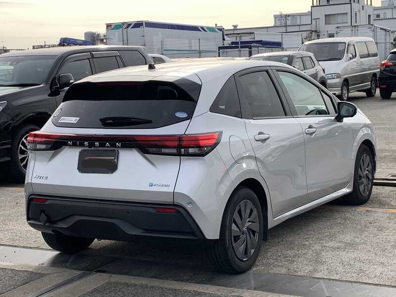 2021 Nissan Note e-Power thumbnail 6