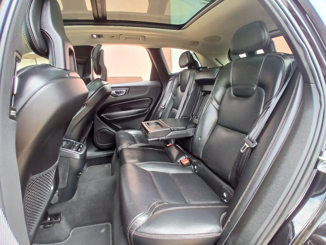 2018 Volvo XC60 D4 Inscription thumbnail 5