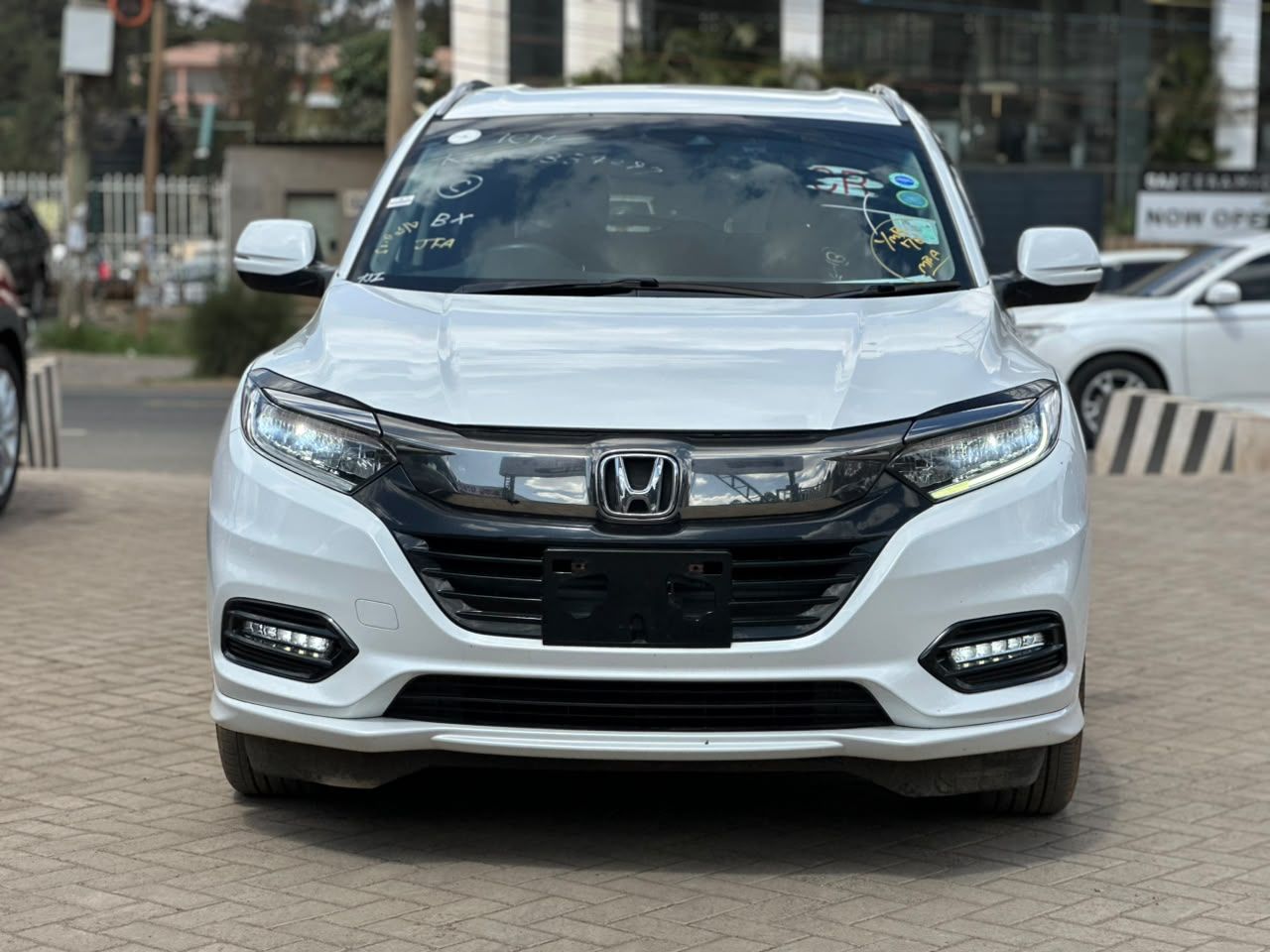 2019 Honda Vezel Hybrid - view 3