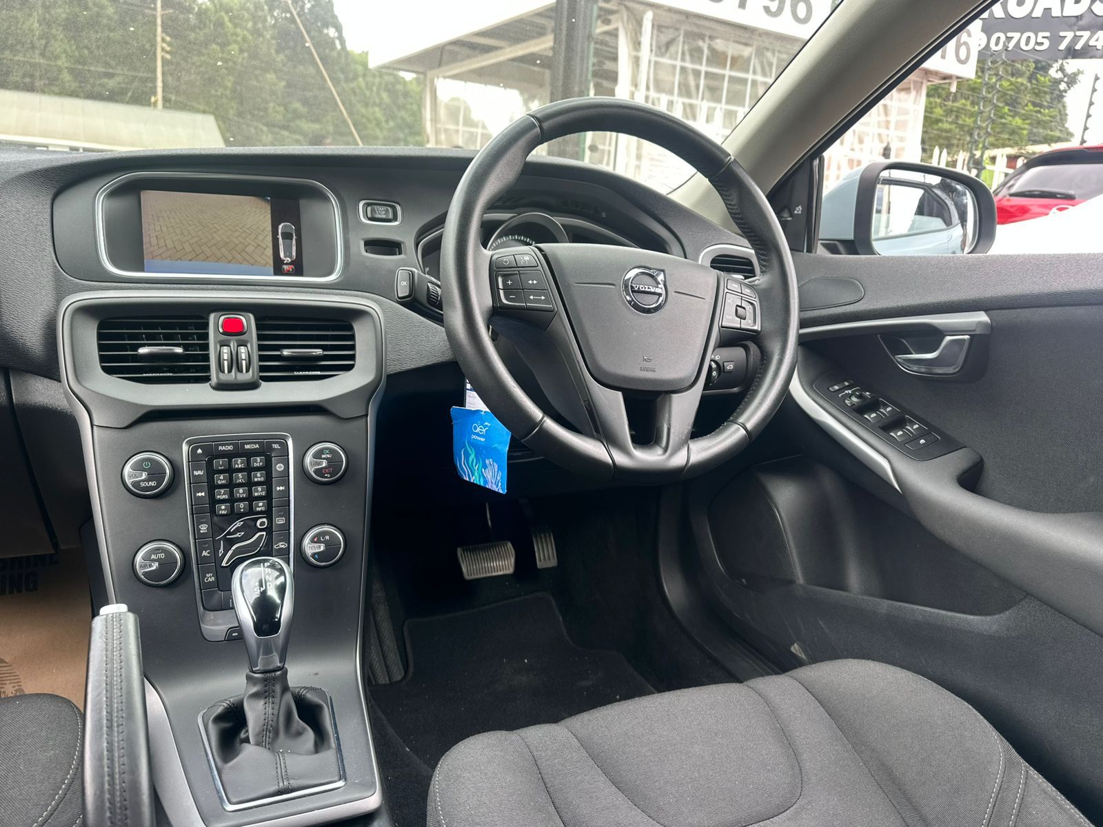 2019 Volvo V40 T2 thumbnail 8
