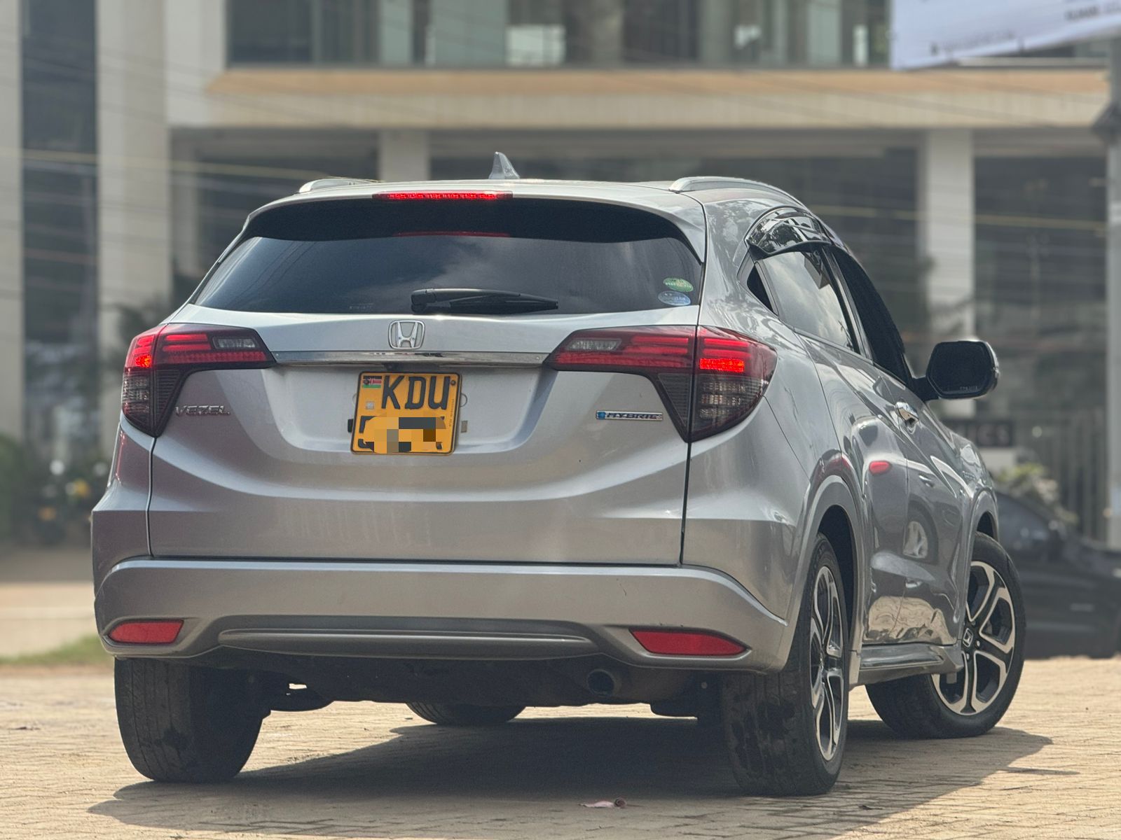 2018 Honda Vezel Hybrid thumbnail 4