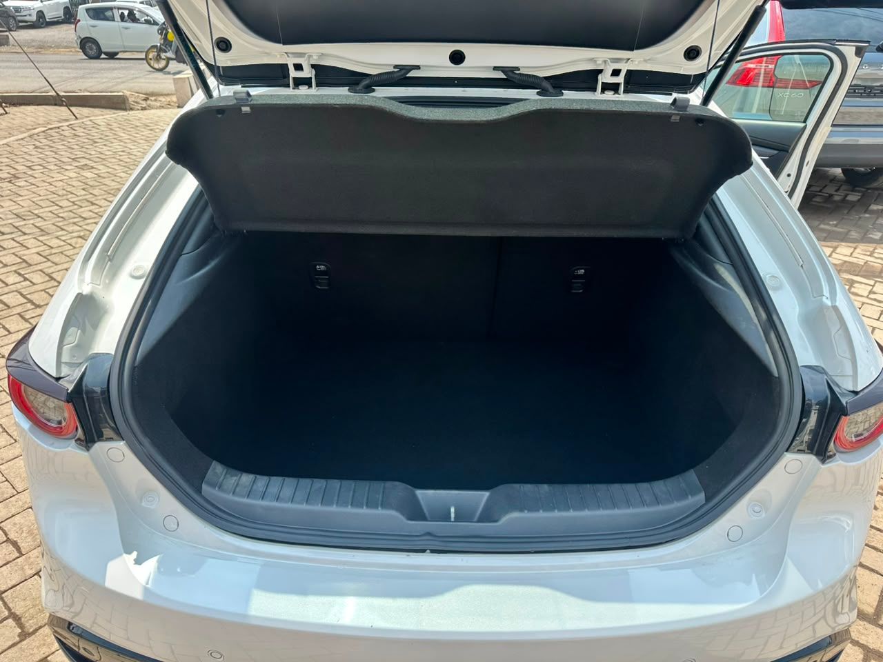 2019 Mazda 3 thumbnail 10