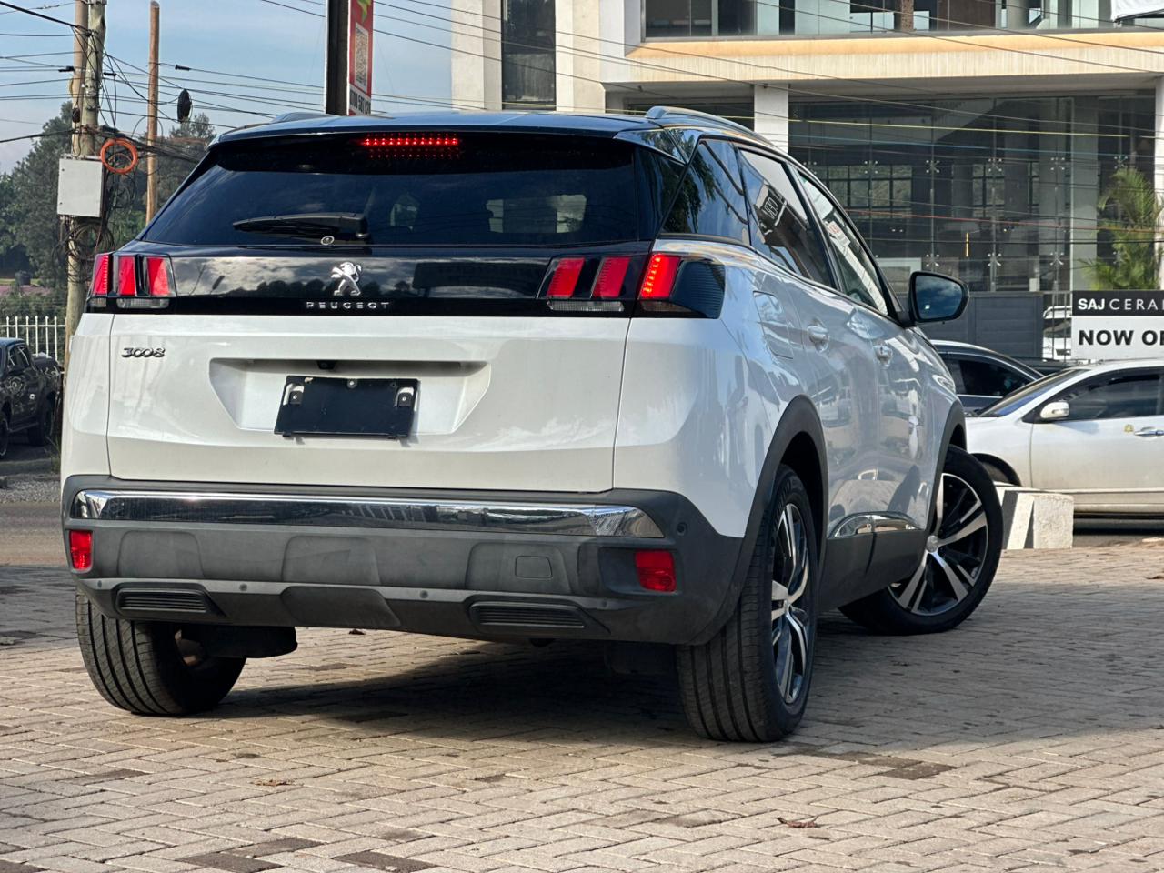 2018 Peugeot 3008  thumbnail 5