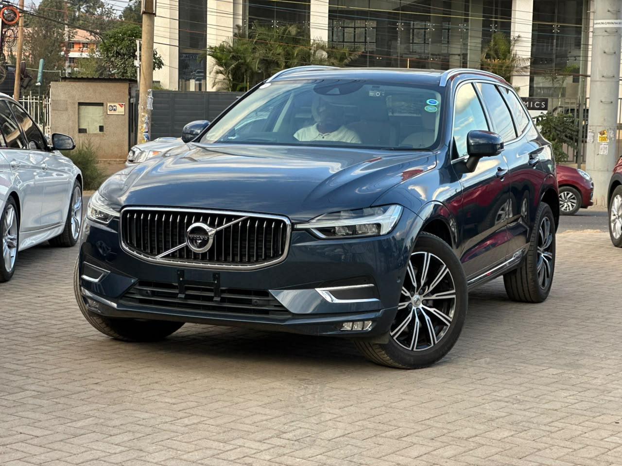 2020 Volvo XC60 D4 INSCRIPTION