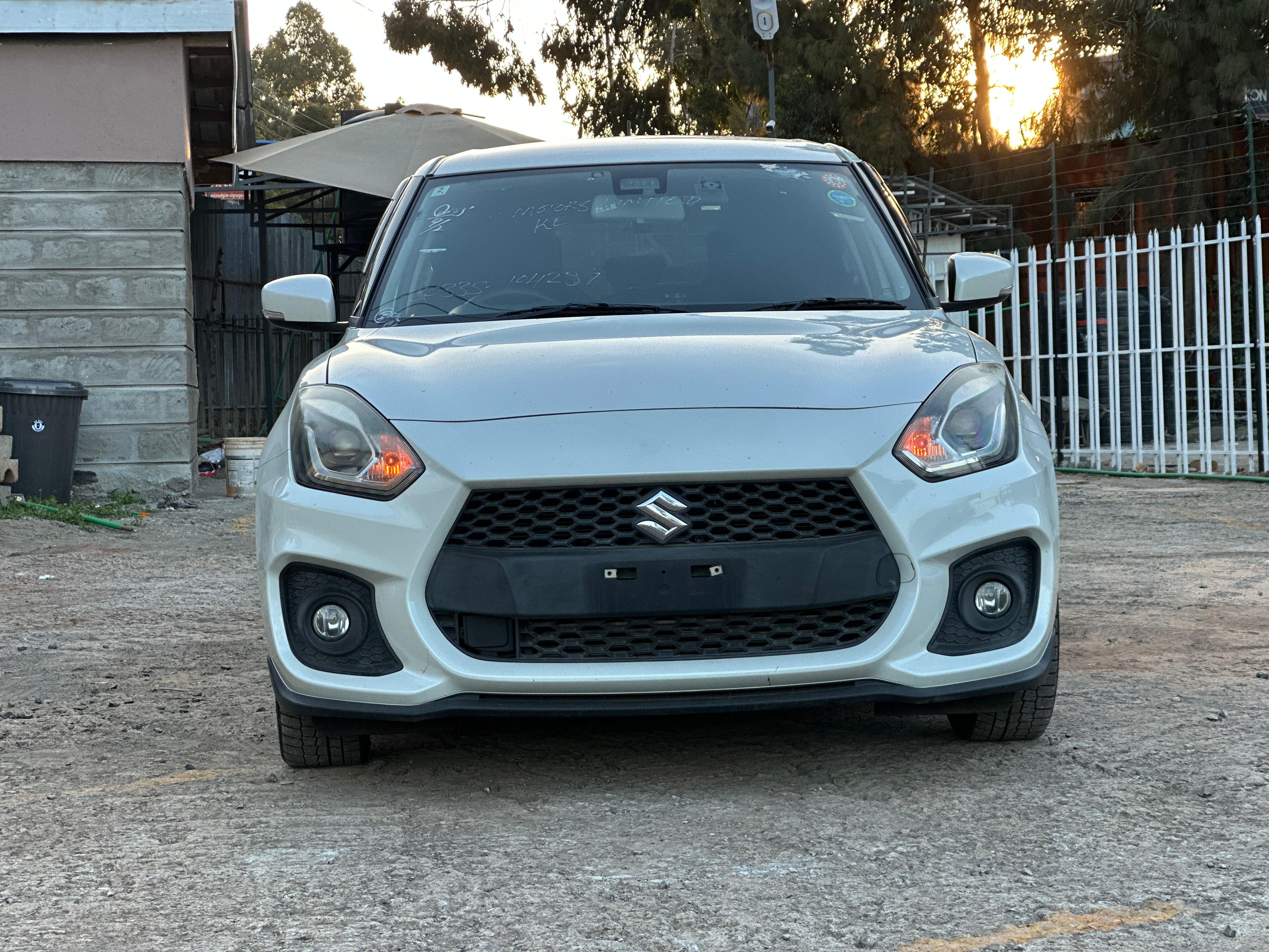 2018 Suzuki Swift Sport - view 3
