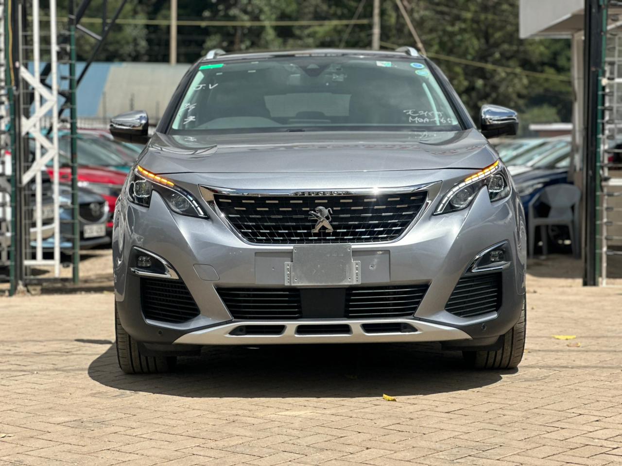 2019 Peugeot 3008 Allure thumbnail 2