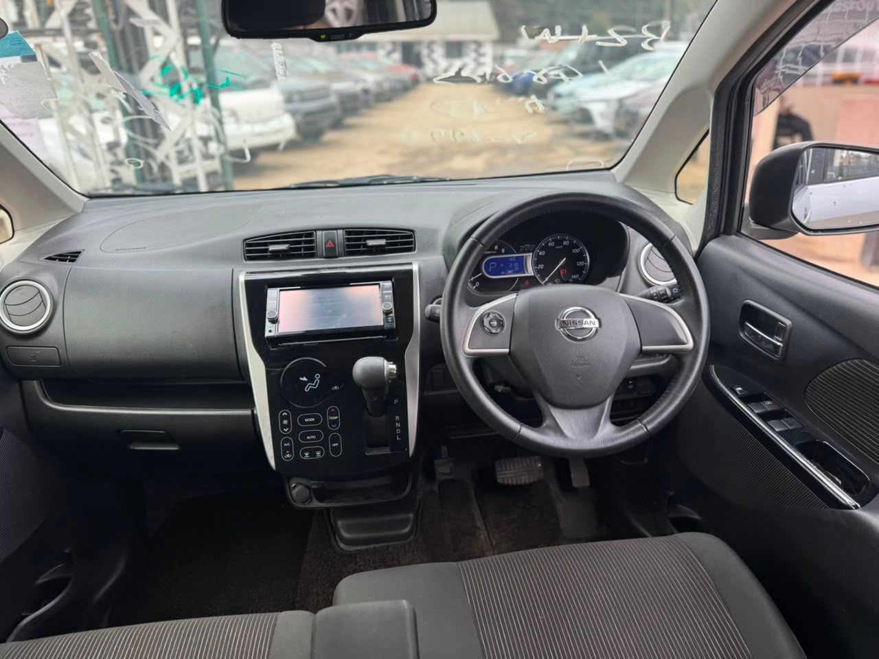 2019 Nissan Dayz Highway Star thumbnail 10