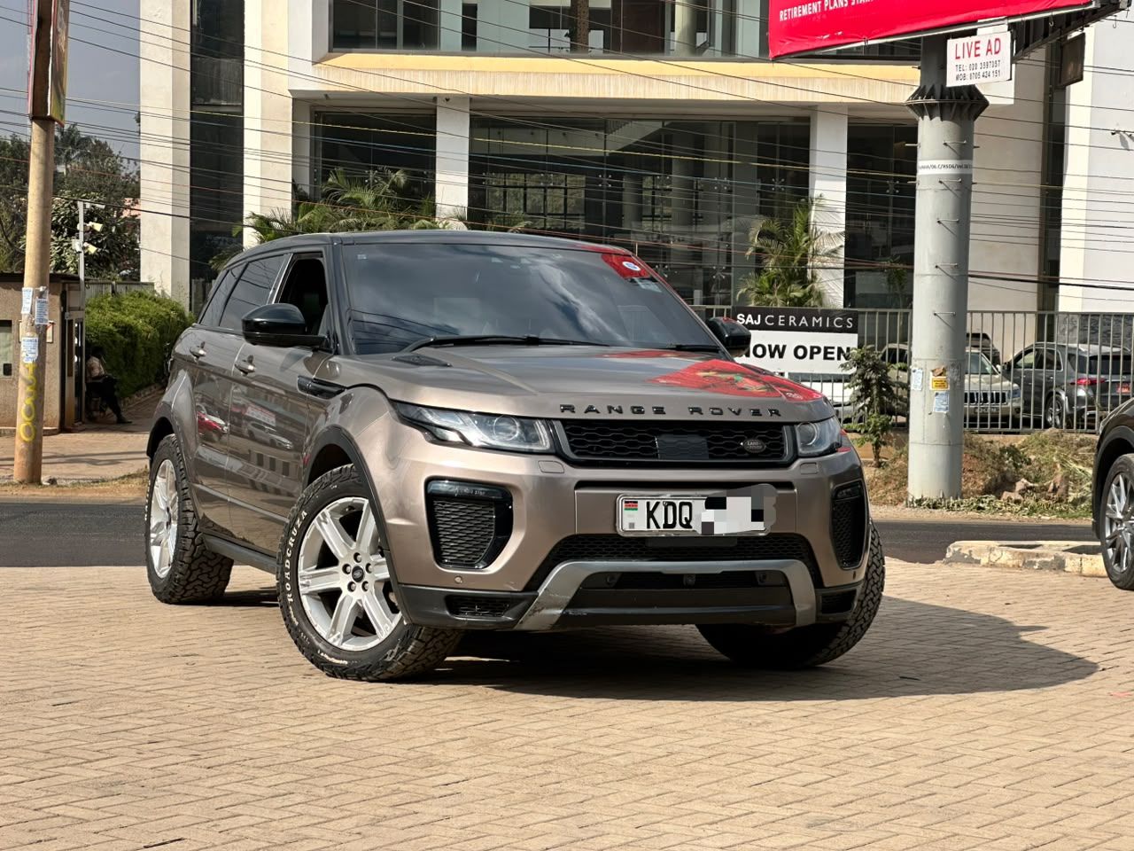 2017 Range Rover Evoque thumbnail 2
