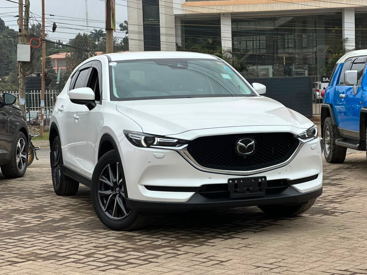 2019 Mazda CX5 - view 2