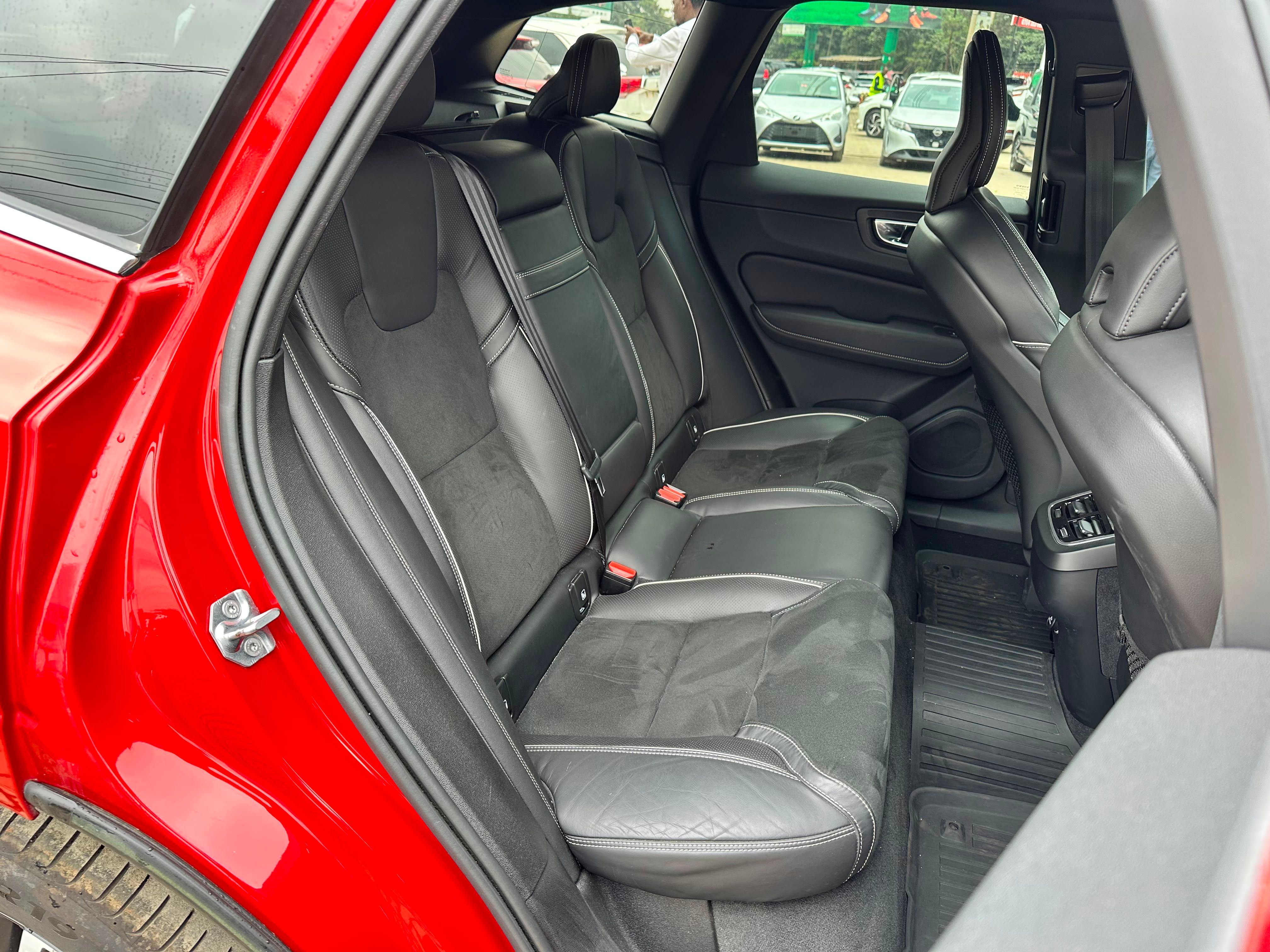 2019 volvo XC60 D4 inscription thumbnail 8