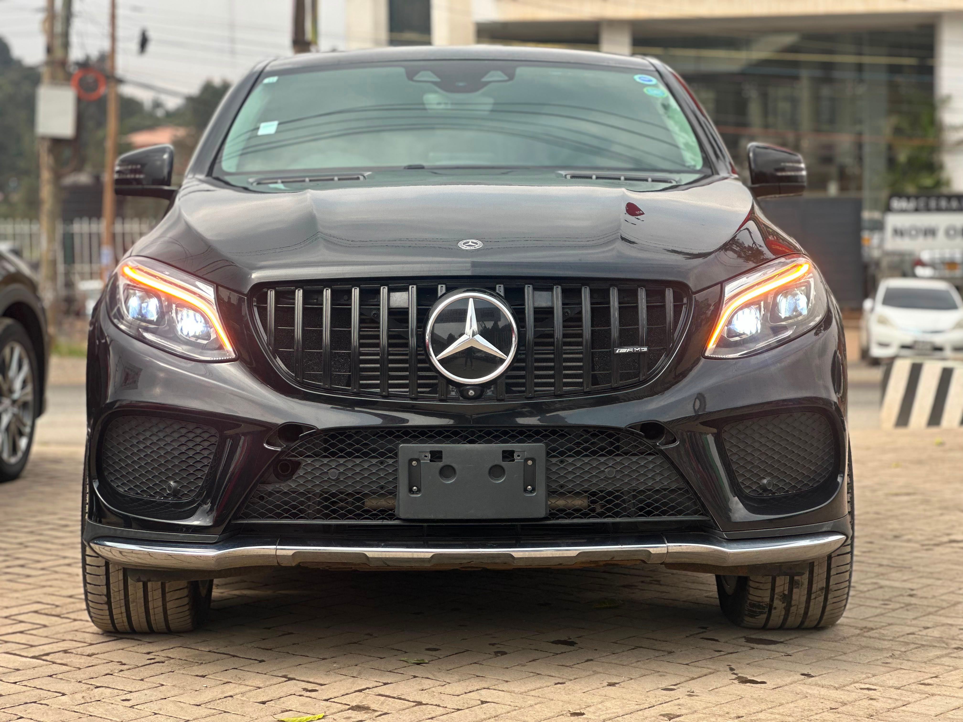 2018 Mercedes Benz GLE 350d - view 3