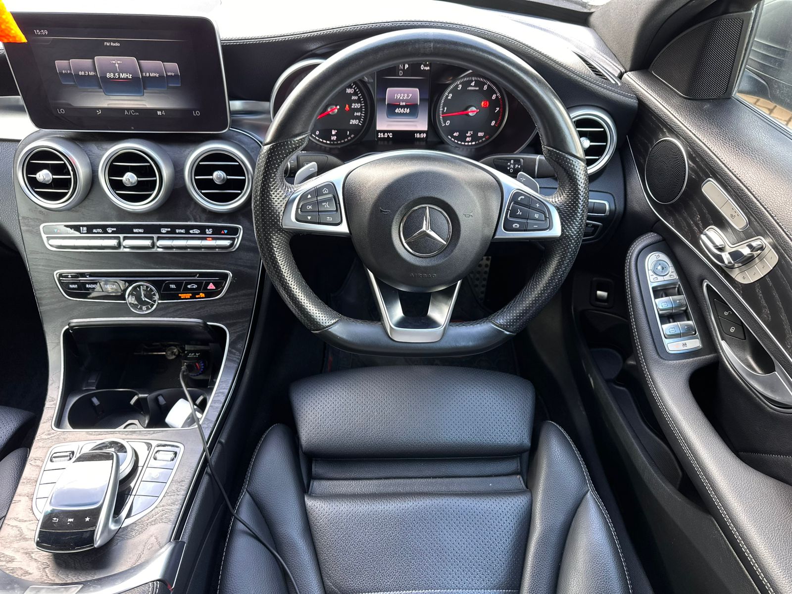 2018 Mercedes C200 thumbnail 11