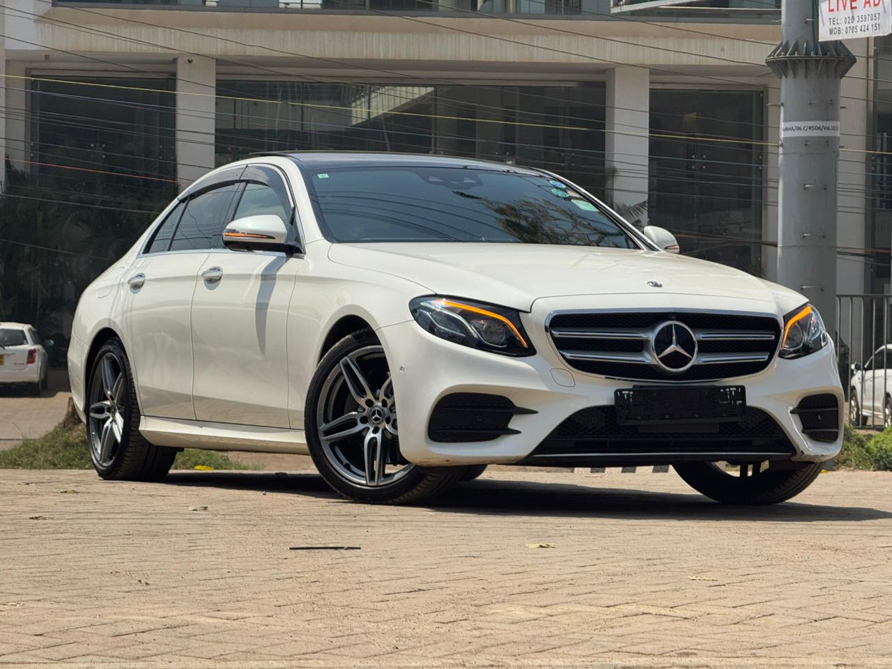 2019 Mercedes Benz E250 thumbnail 2