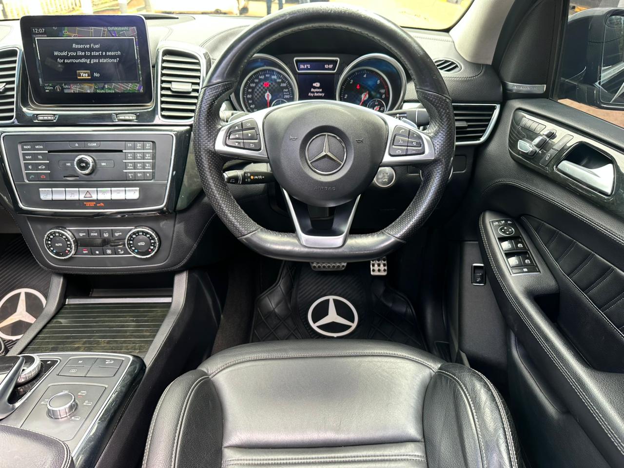 2016 Mercedes-Benz GLE 350d thumbnail 6