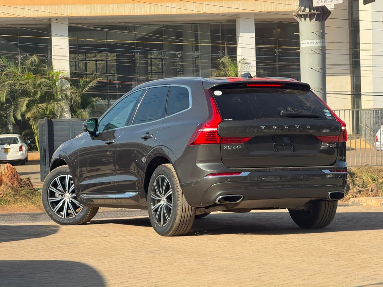 2020 Volvo Xc60 T5 inscription  thumbnail 4