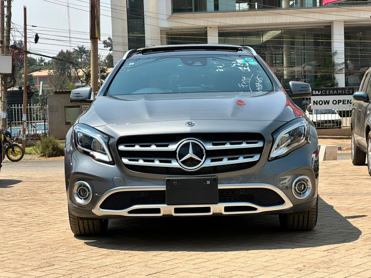 2019 Mercedes-Benz GLA 220 thumbnail 3