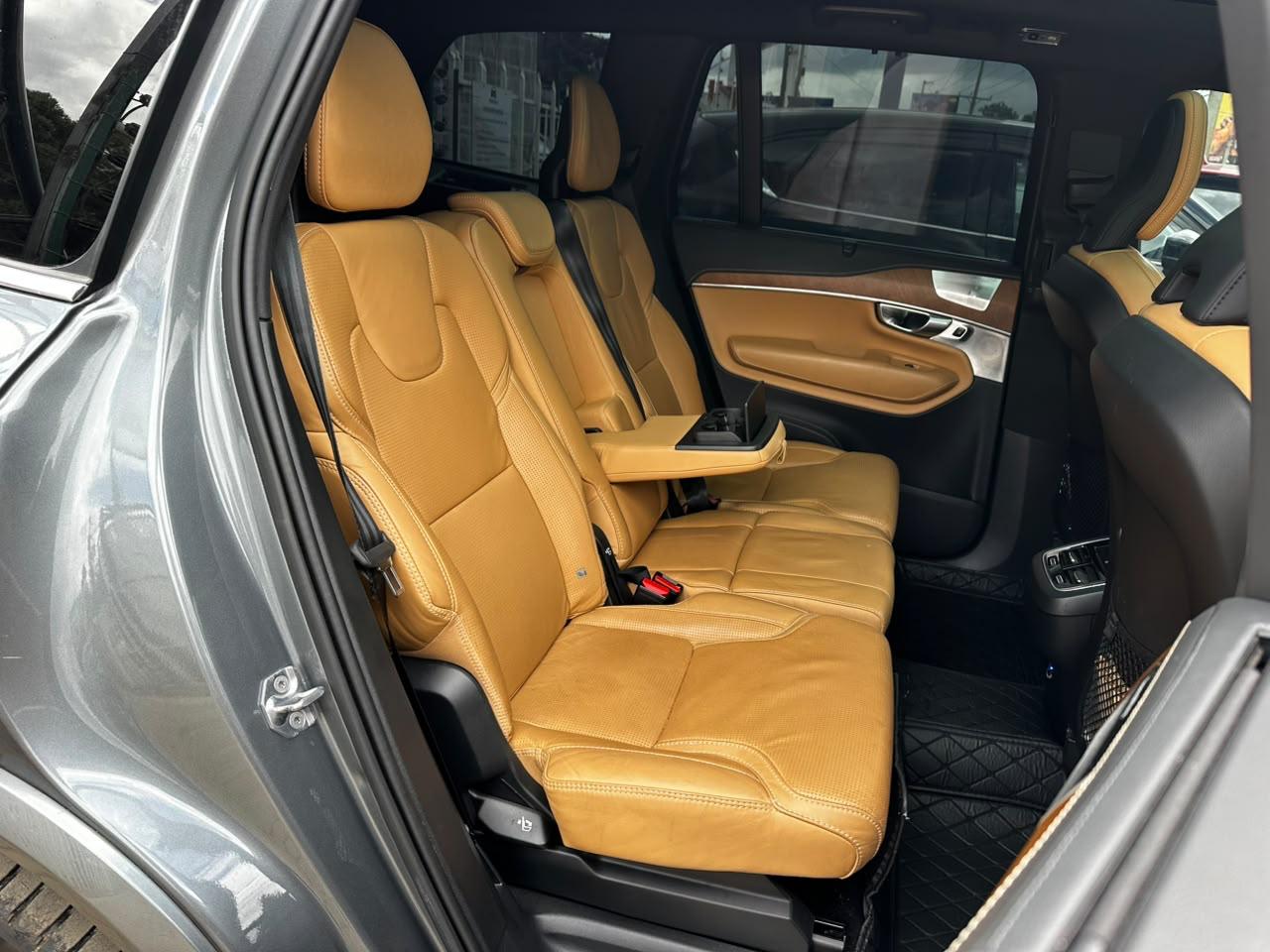 2019 Volvo XC90 D5 INSCRIPTION thumbnail 10