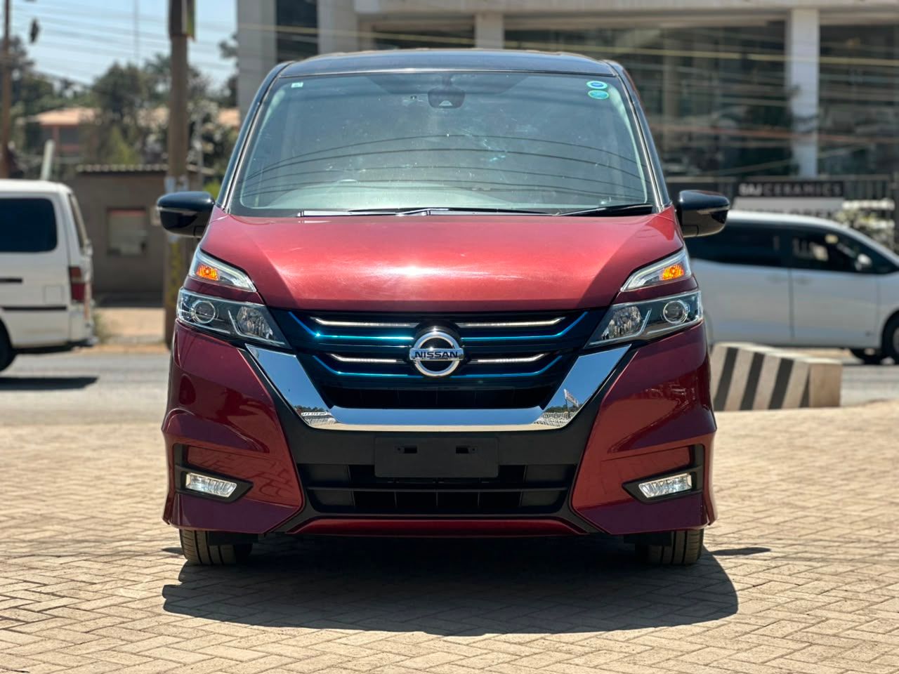 2019 Nissan Serena Highway Star thumbnail 3