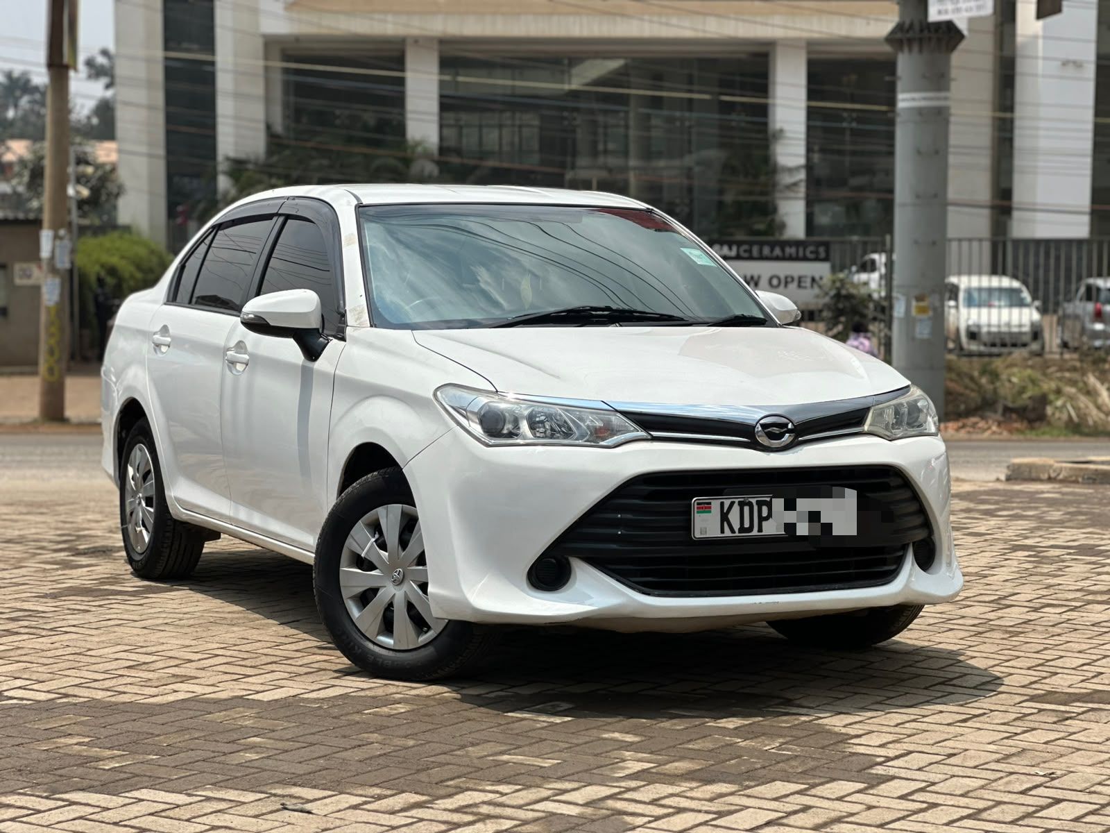2016 Toyota Axio non Hybrid  thumbnail 2
