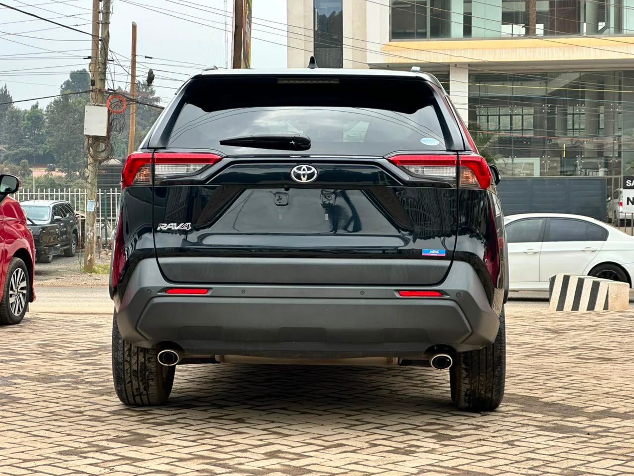 2020 Toyota Rav4 thumbnail 6