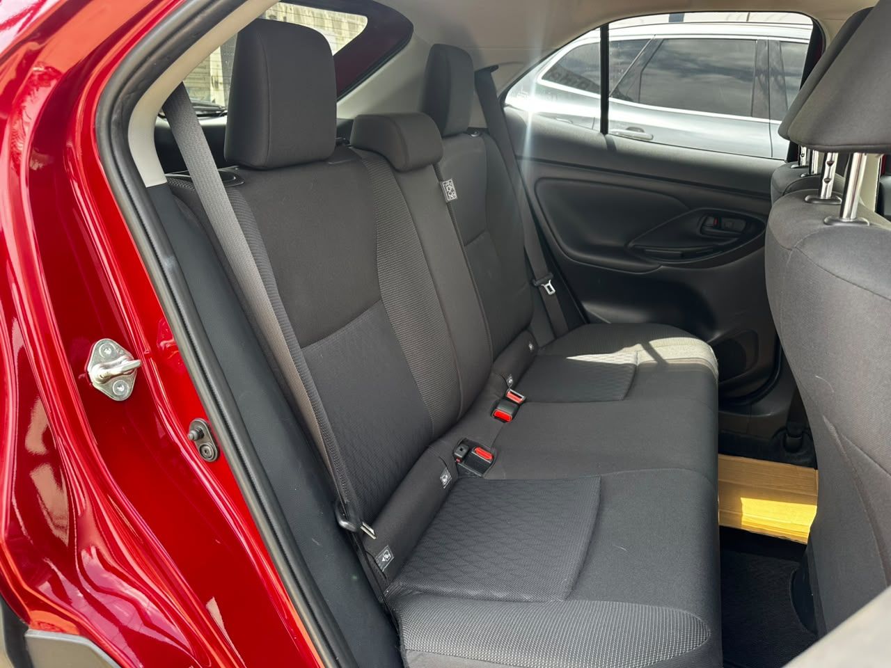 2021 Toyota Yaris Cross E-Four thumbnail 10