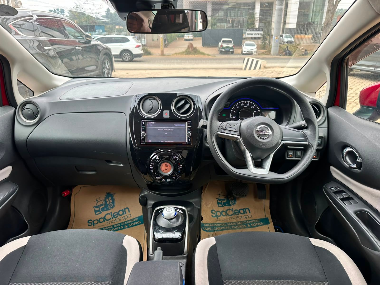 2019 Nissan Note E-power thumbnail 7