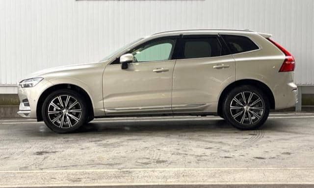 2019 Volvo XC60 D4 thumbnail 8