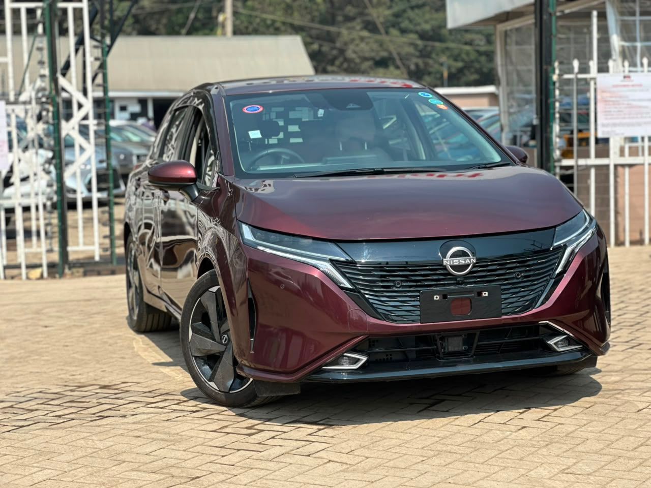 2022 Nissan Note Aura Epower thumbnail 2
