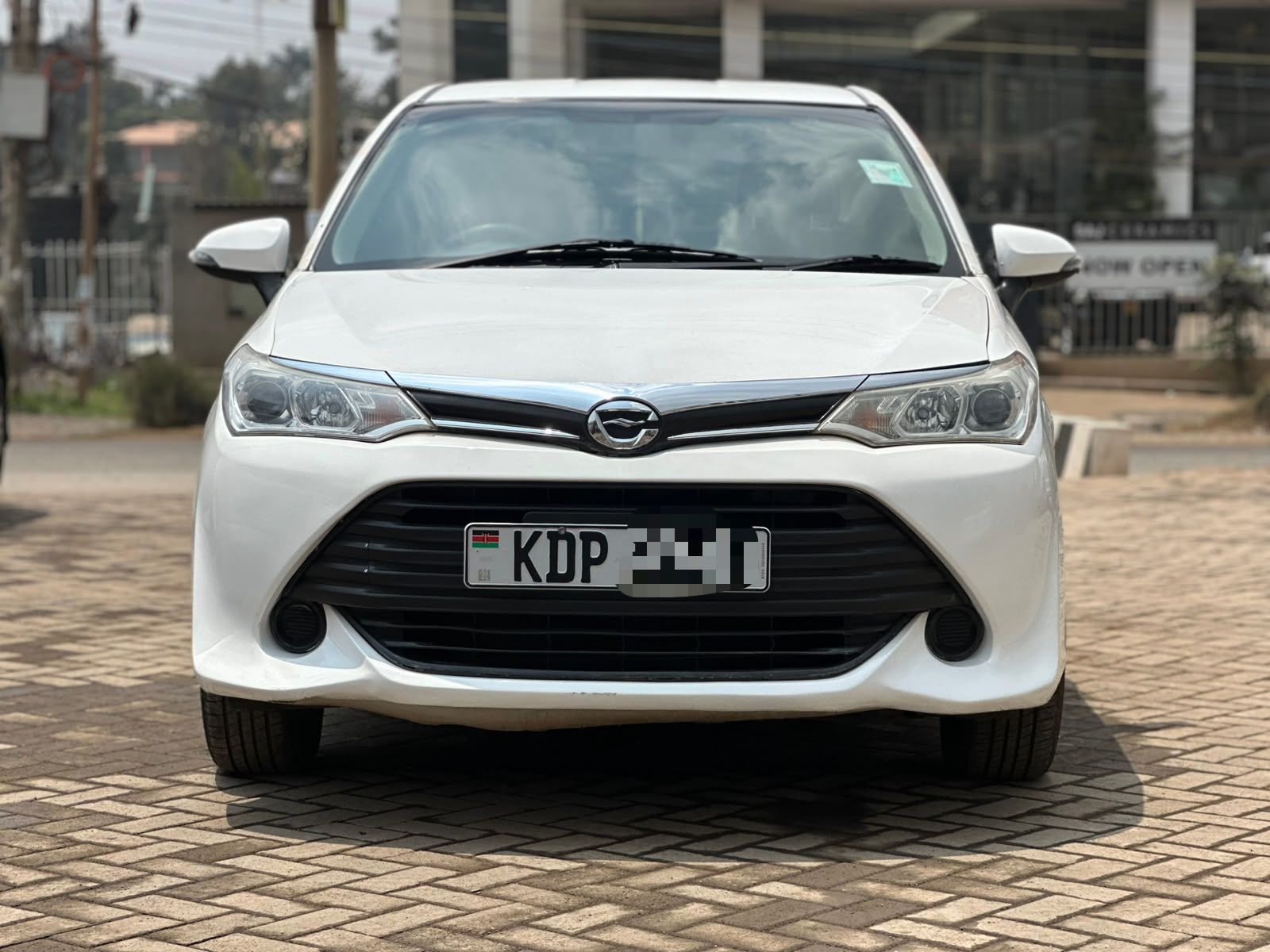 2016 Toyota Axio non Hybrid  thumbnail 3