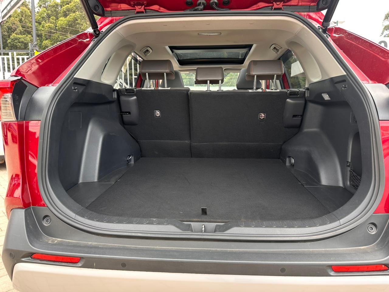2019 Toyota RAV4 thumbnail 11