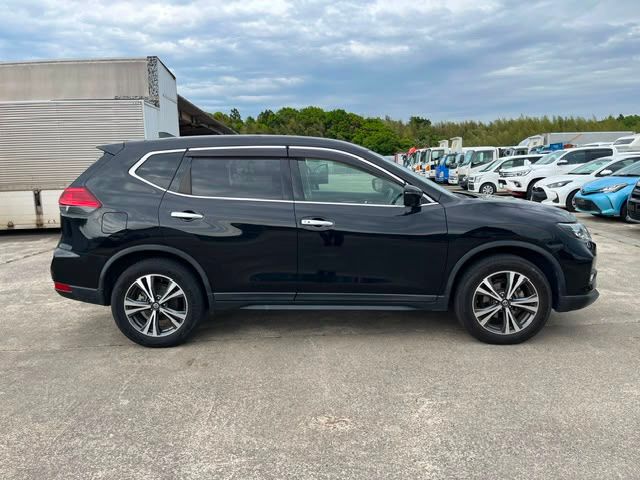 2019 Nissan X-Trail thumbnail 4
