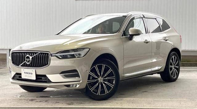 2019 Volvo XC60 D4 - view 2