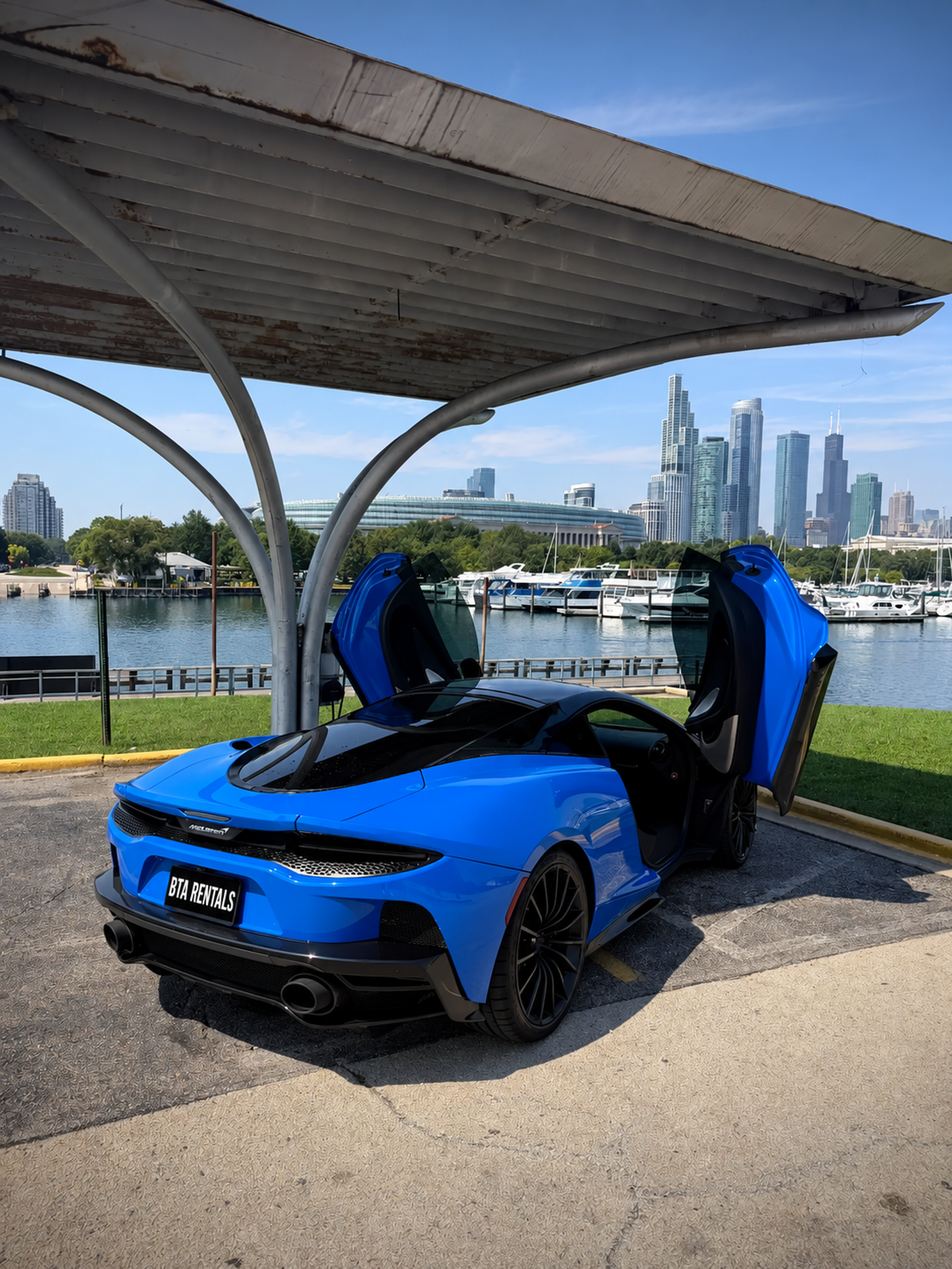 McLaren GT